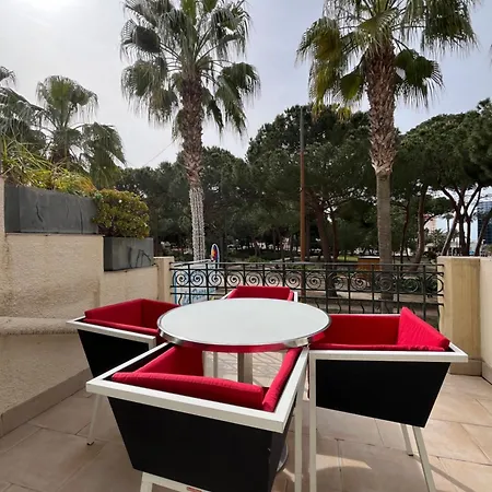 Sur La Pinede A Juan Les Pins Appartement *