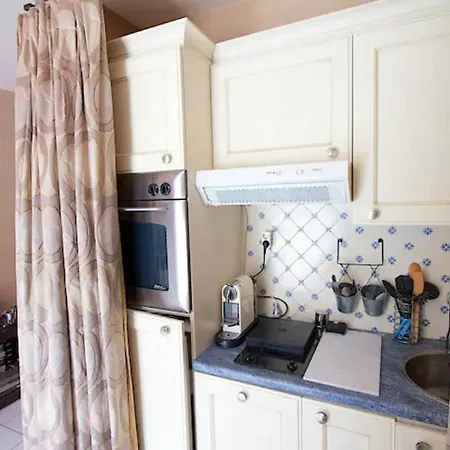 Sur La Pinède à Juan Les Pins * Antibes